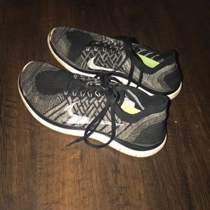 nike flyknits